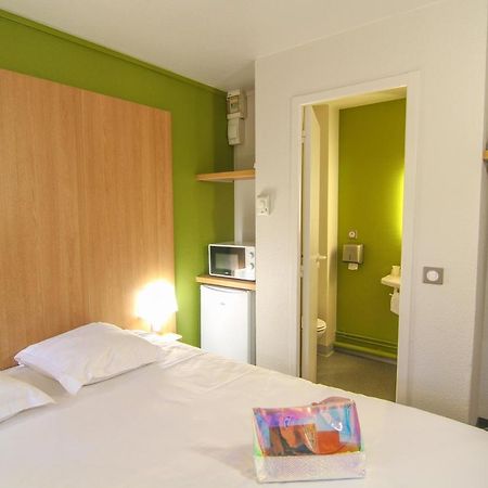 Kyriad Direct Poitiers - Gare Du Futuroscope Chasseneuil-du-Poitou Ngoại thất bức ảnh